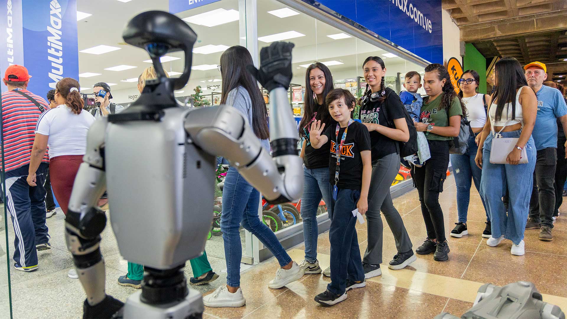 Inauguración MultiMax Propatria